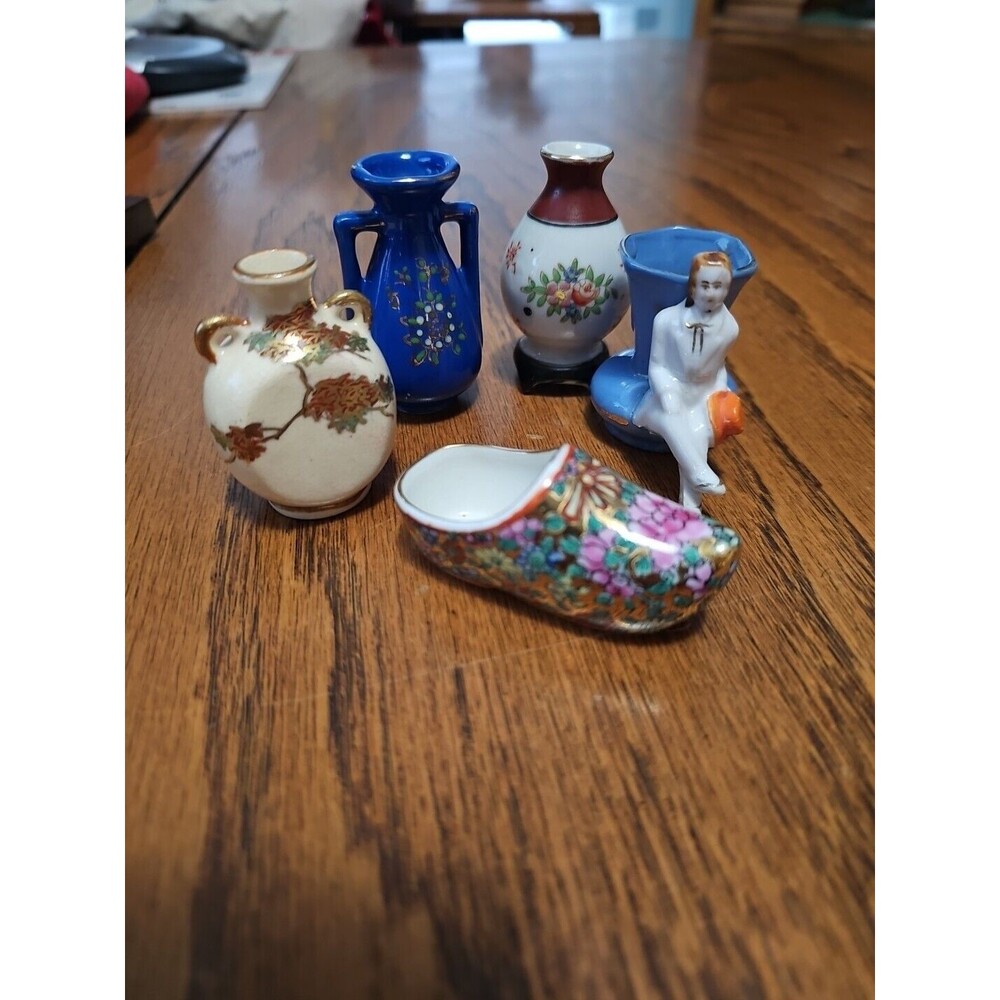 Set of 4 Vtg Japanese Mini Vases Hand Painted 2" Tall And Mini Japanese Clog